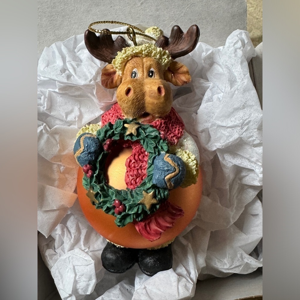 Vintage Resin Moose Holding Wreath Ornament
